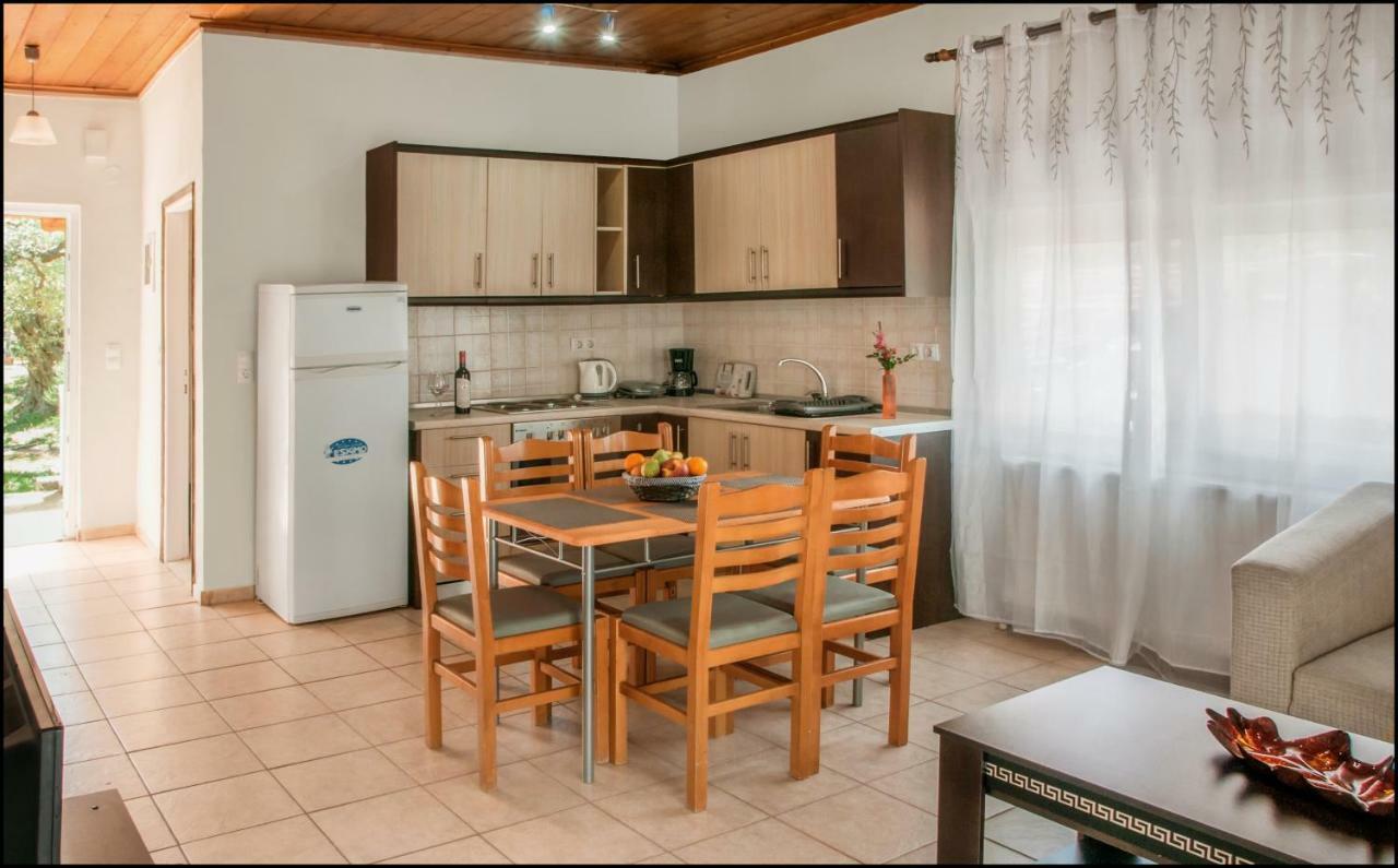 Sunray Separate Villa Skala Sotiros Bagian luar foto