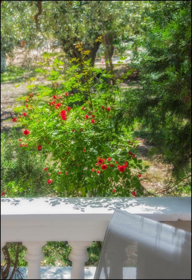 Sunray Separate Villa Skala Sotiros Bagian luar foto